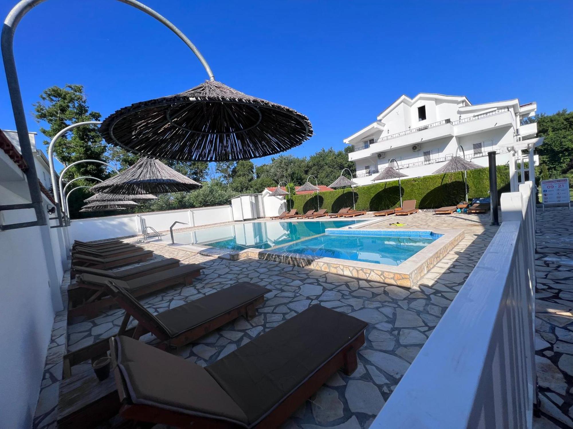 Residence Leora Ulcinj Exterior foto